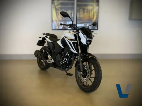 YAMAHA FZ 25 250 Fazer Flex , Foto 2