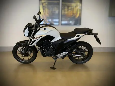 YAMAHA FZ 25 250 Fazer Flex , Foto 3