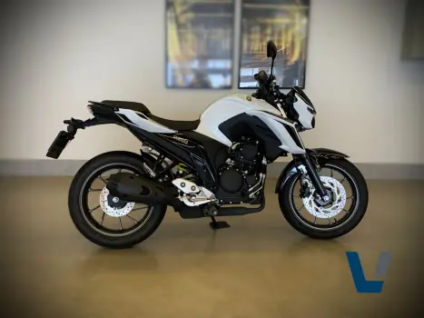 YAMAHA FZ 25 250 Fazer Flex , Foto 4