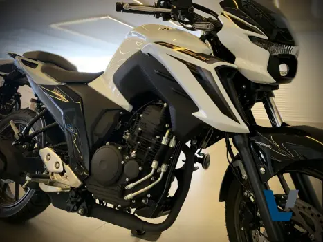 YAMAHA FZ 25 250 Fazer Flex , Foto 9