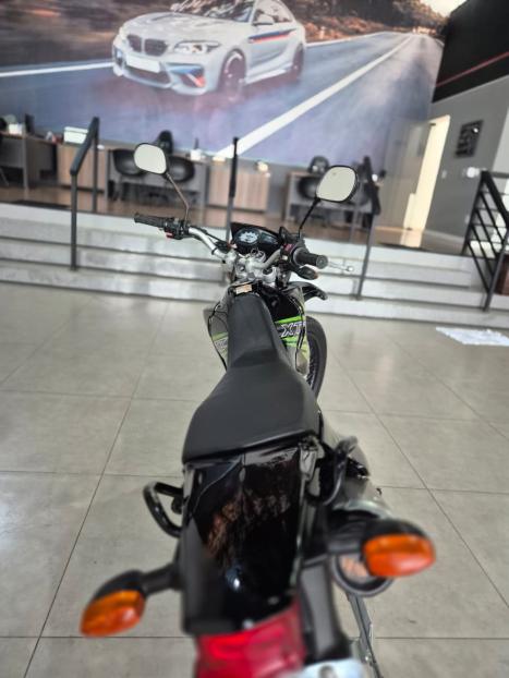 YAMAHA XTZ 125 E, Foto 4