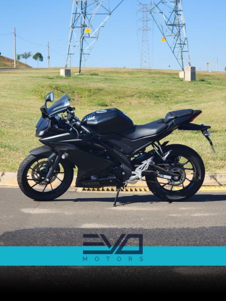 YAMAHA YZF R15 150 ABS, Foto 4