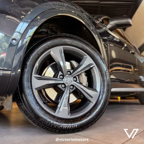 AUDI Q5 2.0 16V 4P TFSI PRESTIGE PLUS S-TRONIC AUTOMTICO, Foto 3