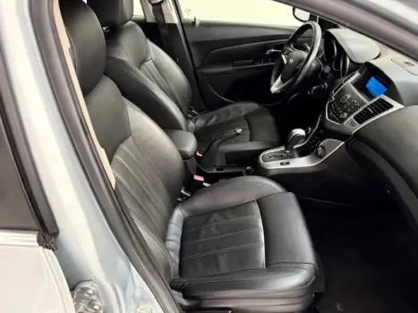 CHEVROLET Cruze Hatch 1.8 16V 4P LT SPORT6 FLEX AUTOMTICO, Foto 8