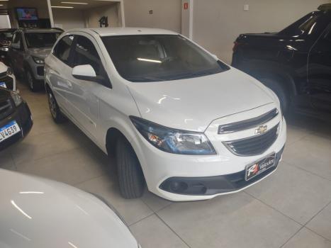 CHEVROLET Onix Hatch 1.4 4P FLEX LT, Foto 3