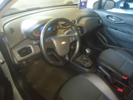 CHEVROLET Onix Hatch 1.4 4P FLEX LTZ, Foto 2