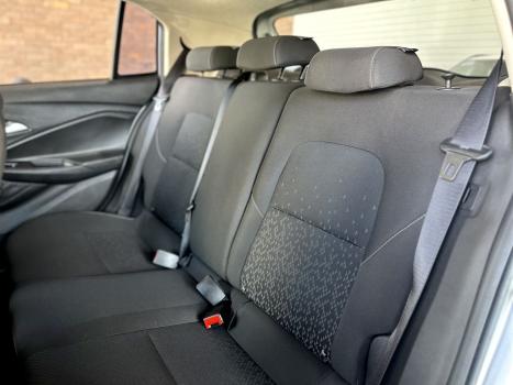 CHEVROLET Onix Hatch 1.0 4P FLEX LTZ TURBO AUTOMTICO, Foto 15