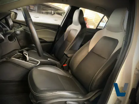 CHEVROLET Onix Hatch 1.0 12V 4P FLEX PREMIER TURBO AUTOMTICO, Foto 9