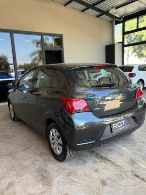 CHEVROLET Onix Hatch 1.0 12V 4P FLEX LT, Foto 4