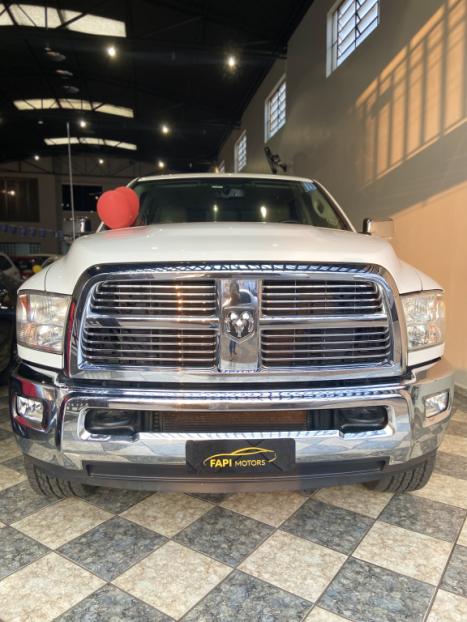 DODGE Ram 6.7 I6 24V 4P 2500 LARAMIE 4X4 TURBODIESEL  AUTOMTICO CABINE DUPLA, Foto 2