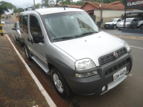 FIAT Doblo 1.8 4P FLEX ADVENTURE LOCKER, Foto 1