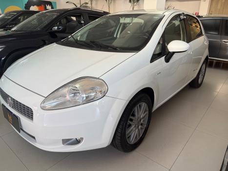 FIAT Punto 1.8 16V 4P FLEX ESSENCE DUALOGIC AUTOMATIZADO, Foto 2