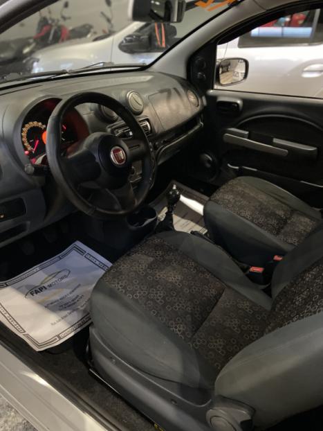 FIAT Uno 1.0 FLEX VIVACE, Foto 4