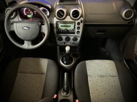 FORD Fiesta Hatch 1.6, Foto 8