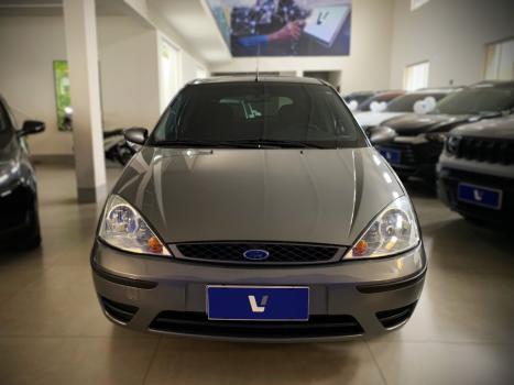 FORD Focus Hatch 1.6 4P, Foto 2