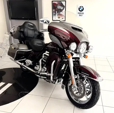 HARLEY DAVIDSON Street Glide CVO 1800, Foto 3