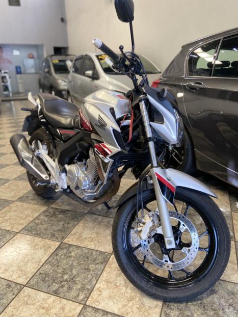HONDA CB 250 F Twister FLEXONE, Foto 1