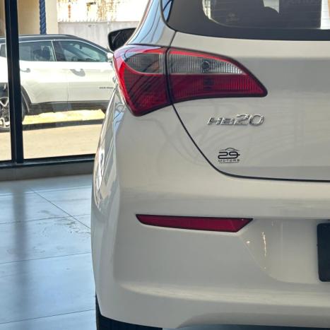 HYUNDAI HB 20 Hatch 1.6 16V 4P FLEX COMFORT PLUS, Foto 9