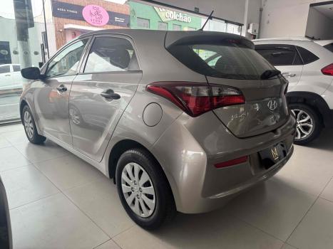 HYUNDAI HB 20 Hatch 1.0 12V 4P FLEX UNIQUE, Foto 4