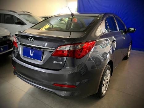 HYUNDAI HB 20 Sedan 1.6 16V 4P FLEX COMFORT PLUS AUTOMTICO, Foto 4