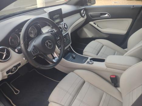 MERCEDES-BENZ CLA 200 1.6 16V 4P URBAN AUTOMTICO, Foto 9