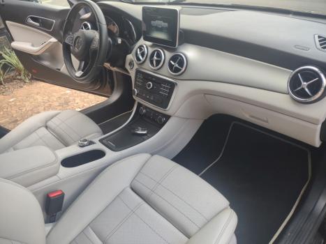 MERCEDES-BENZ CLA 200 1.6 16V 4P URBAN AUTOMTICO, Foto 11