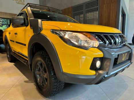 MITSUBISHI L 200 Savana 2.5 SAVANA 4X4 TURBO DIESEL CABINE DUPLA, Foto 10