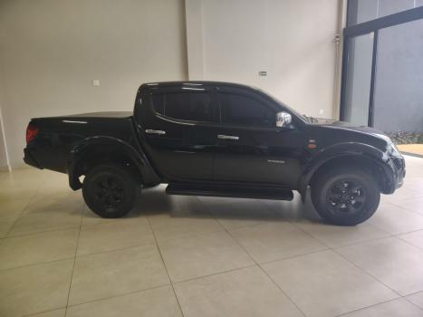 MITSUBISHI L 200 Triton 3.2 16V HPE 4X4 CABINE DUPLA TURBO DIESEL INTERCOOLER AUTOMTICO, Foto 4