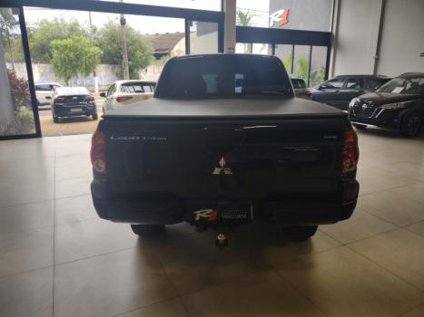 MITSUBISHI L 200 Triton 3.2 16V HPE 4X4 CABINE DUPLA TURBO DIESEL INTERCOOLER AUTOMTICO, Foto 7