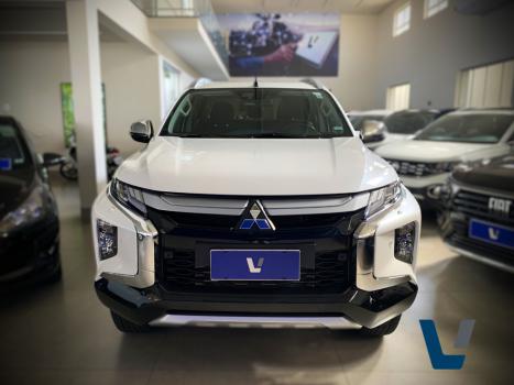 MITSUBISHI L 200 Triton 2.4 16V SPORT HPE-S 4X4 CABINE DUPLA TURBO DIESEL AUTOMTICO, Foto 2
