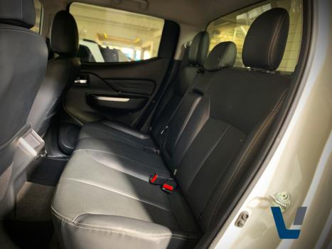 MITSUBISHI L 200 Triton 2.4 16V SPORT HPE-S 4X4 CABINE DUPLA TURBO DIESEL AUTOMTICO, Foto 10