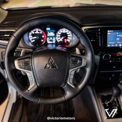 MITSUBISHI L 200 Triton 2.4 16V SPORT HPE 4X4 CABINE DUPLA TURBO DIESEL AUTOMTICO, Foto 10