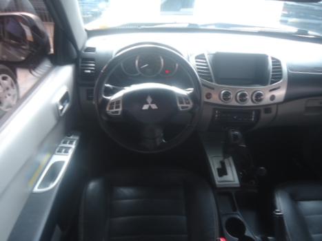 MITSUBISHI L 200 Triton 3.2 16V HPE 4X4 CABINE DUPLA TURBO DIESEL INTERCOOLER AUTOMTICO, Foto 5
