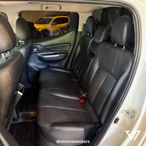 MITSUBISHI L 200 Triton 2.4 16V SPORT HPE 4X4 CABINE DUPLA TURBO DIESEL AUTOMTICO, Foto 9