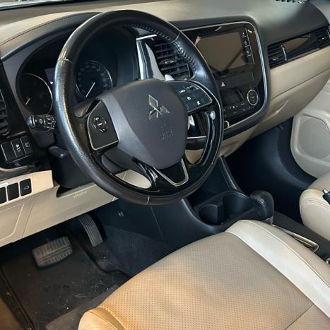 MITSUBISHI Outlander 2.2 16V 4P 4X4 DIESEL AUTOMTICO, Foto 11
