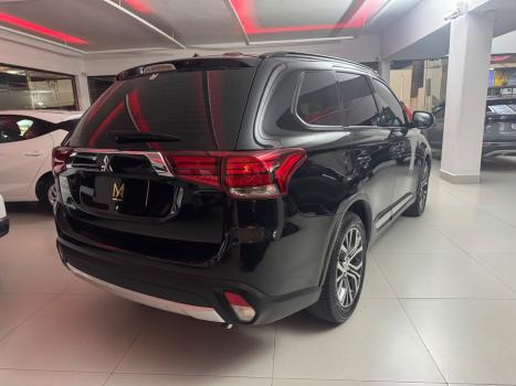 MITSUBISHI Outlander 2.0 16V 4P AUTOMTICO, Foto 3
