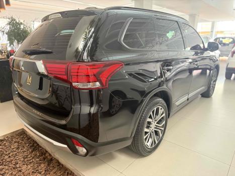 MITSUBISHI Outlander 2.0 16V 4P AUTOMTICO, Foto 3
