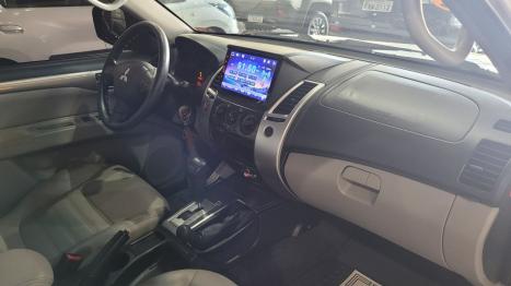 MITSUBISHI Pajero 3.2 16V 4P 4X4 OUTDOOR TURBO DIESEL INTERCOOLER AUTOMTICO, Foto 6