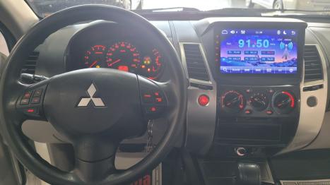 MITSUBISHI Pajero 3.2 16V 4P 4X4 OUTDOOR TURBO DIESEL INTERCOOLER AUTOMTICO, Foto 13