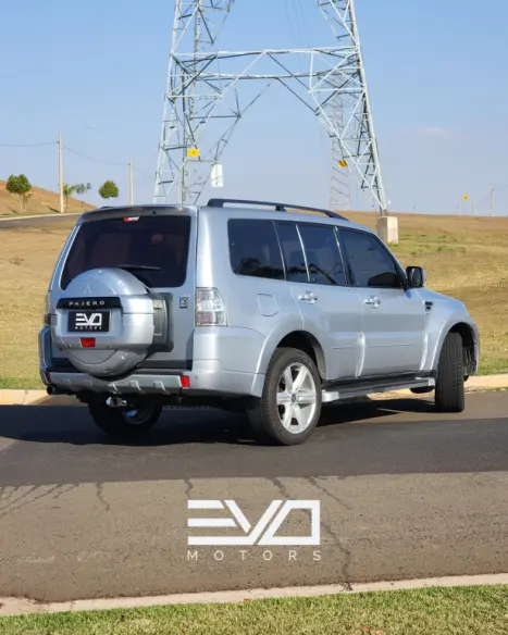 MITSUBISHI Pajero Full 3.2 16V HPE 4X4 TURBO DIESEL INTERCOOLER AUTOMTICO, Foto 5