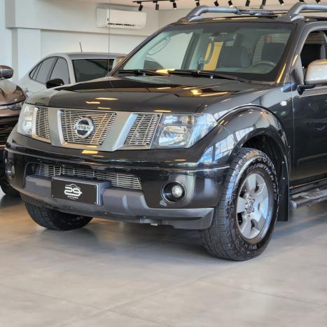 NISSAN Frontier 2.5 SE 4X4 ATTACK TURBO DIESEL CABINE DUPLA, Foto 2