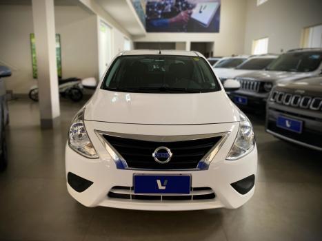 NISSAN Versa Sedan 1.0 4P FLEX, Foto 2