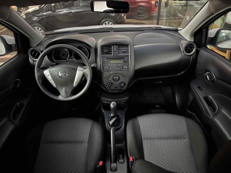 NISSAN Versa Sedan , Foto 8
