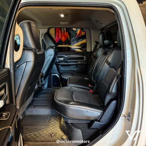 RAM 2500 6.7 I6 24V SLT CABINE DUPLA TURBO DIESEL LARAMIE 4X4 AUTOMTICO, Foto 17