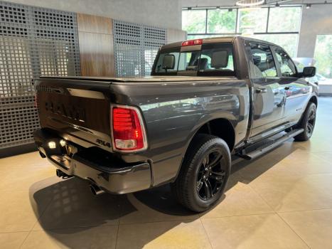 RAM Classic 5.7 V8 32V 4P HEMI LARAMIE NIGHT EDITION AUTOMTICO, Foto 4