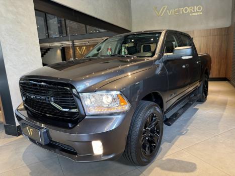 RAM Classic 5.7 V8 32V 4P HEMI LARAMIE NIGHT EDITION AUTOMTICO, Foto 15