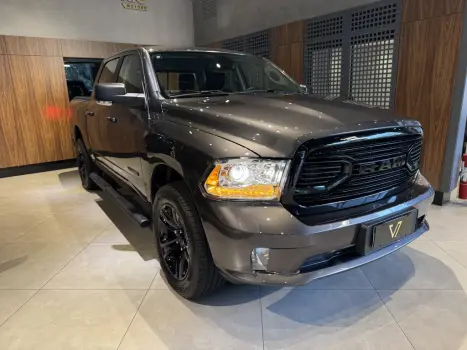 RAM Classic 5.7 V8 32V 4P HEMI LARAMIE NIGHT EDITION AUTOMTICO, Foto 5