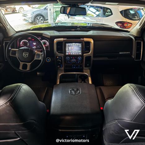 RAM Classic 5.7 V8 32V 4P HEMI LARAMIE NIGHT EDITION AUTOMTICO, Foto 3