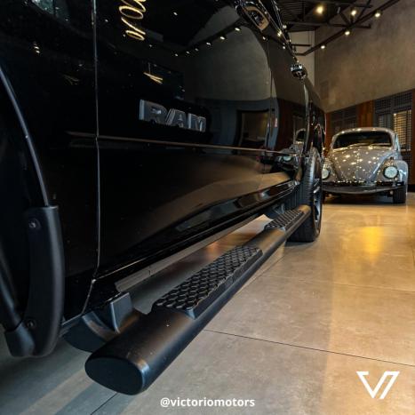 RAM Classic 5.7 V8 32V 4P HEMI LARAMIE NIGHT EDITION AUTOMTICO, Foto 6