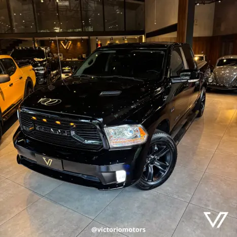 RAM Classic 5.7 V8 32V 4P HEMI LARAMIE NIGHT EDITION AUTOMTICO, Foto 9